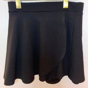 FashionNova - Skort || Mid Rise || Black